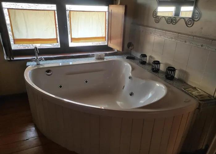 El Colirrojo - Sitios De Aravalle * Casas del Abad