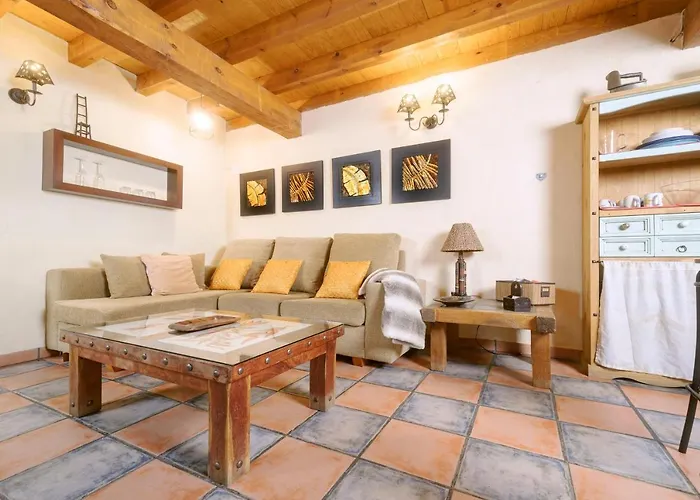 El Colirrojo - Sitios De Aravalle