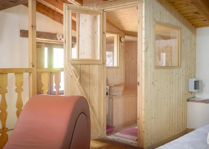 El Colirrojo - Sitios De Aravalle Casas del Abad